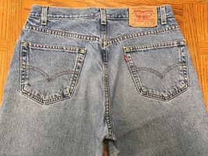 LEVIS-550-RELAXED-FIT-BLACK-TAG-VINTAGE-JEANS-SIZE-32-x-30-Tag-33-x-30-BEST-A52u