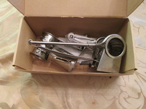 LOVKITCHEN Rotary Cheese Grater with 3 Interchanging Rotary Ultra Sharp - Picture 2 of 5