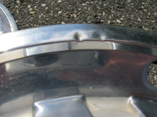 Factory 1957 to 1959 Mercury Medalist Monterey 14 inch hubcaps wheel covers - Picture 10 of 13