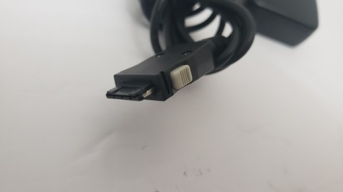 LG TA-P02WR AC Adaptor Power Cellphone Charger Output 5V DC 1A - Picture 2 of 9