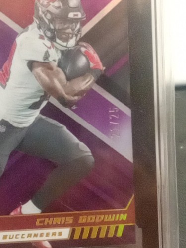 Fútbol americano Panini XR 2022 Chris Godwin púrpura Tampa Bay Buccaneers #21/25 - Imagen 2 de 3