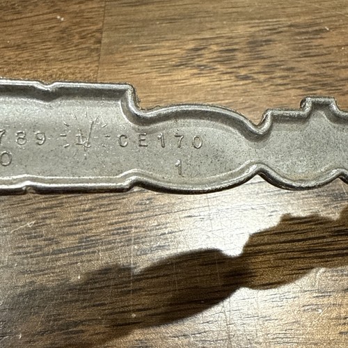 1969-70 Plymouth Satellite Fender Emblem Mopar 2902789 Chrysler Factory Original - Picture 7 of 8