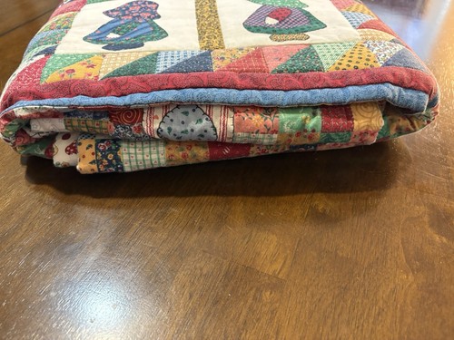 Vintage Sun Bonnet Sue Homemade Baby Blanket Quillow Pocket 54” x 42” - Picture 2 of 7