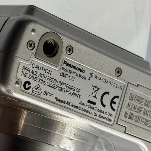 Panasonic Lumix Digital Camera, DMC-LZ7, 7.2MP, Silver, Tested - Picture 10 of 10