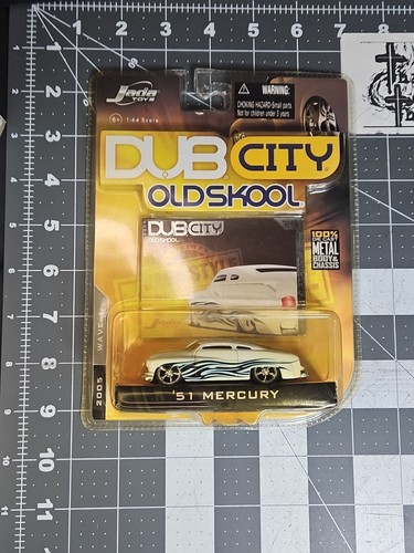 Dub City ‘51 Mercury, 1:64 Scale, Jada Toys, Die Cast, 2005 NOS Wave 1 No 12037 - Picture 14 of 15