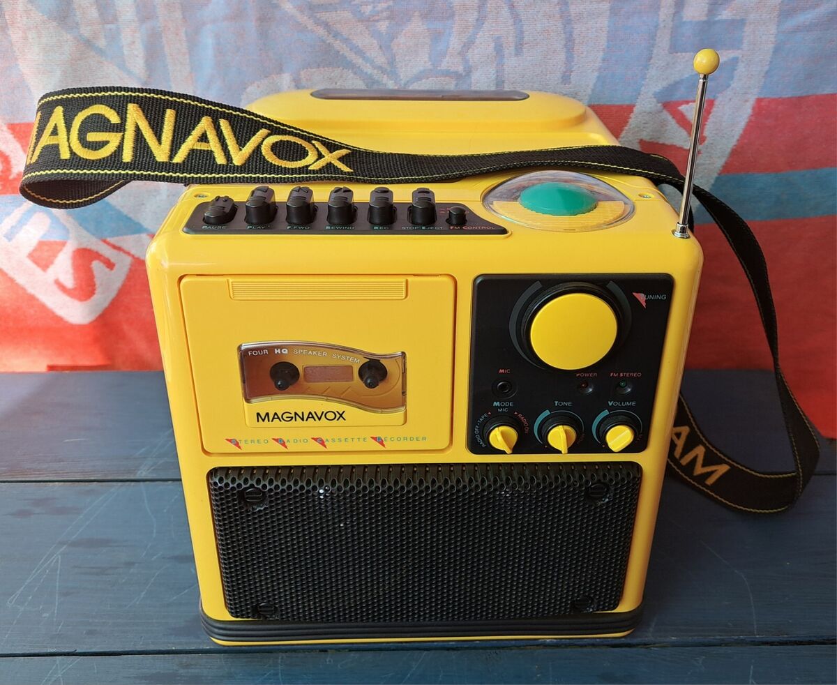 Magnavox D8080 Yellow Cube Boombox AM FM Cassette Super Magnavox D8080 Yellow Cube Boombox AM FM Cassette Super