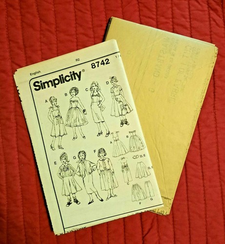 Simplicity 8742 Pattern Costumes On Stage ‘50s Poodle Skirt Size N 10,12,14 - Picture 3 of 3