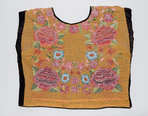 Camisa Blusa Popular Mexicana de Terciopelo Negro Flores Multicolores Fuertemente Bordadas - Imagen 3 de 16