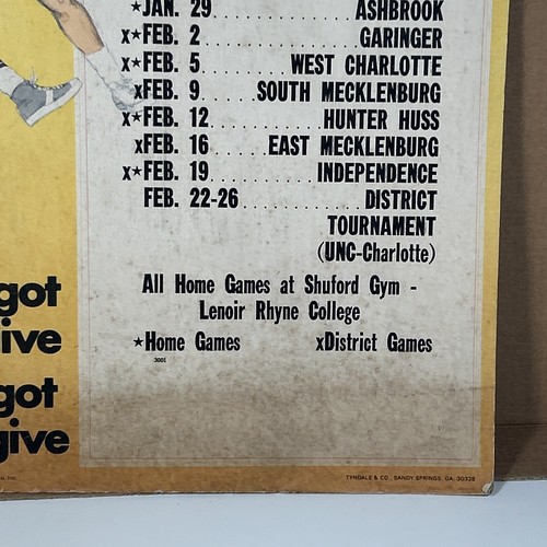 Vintage Pepsi Cola Karton Basketball Spielplan Hickory High Tornadoes 1970-71 - Bild 5 von 19