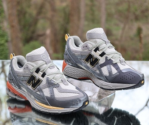 New Balance 1906U The Whitaker Group Willful Bias Men’s Size 10 Custom M1906NG1 - Picture 13 of 14