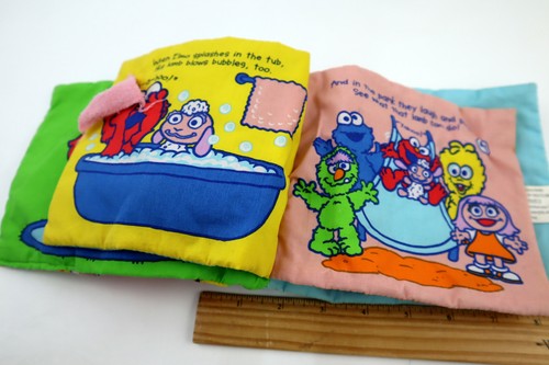 Elmo Has a Little Lamb - SOFT PLAY PLUSH BOOK Sesame Street Beginnings w/Sound - Picture 2 of 5