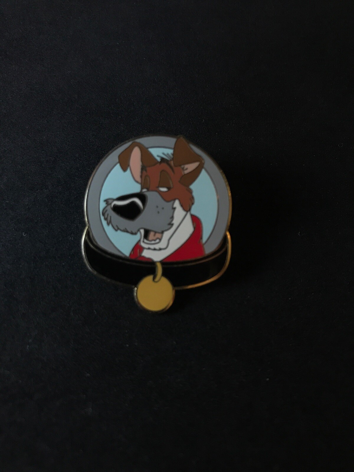 Disney Pin Magical Mystery Dodger Oliver Collar