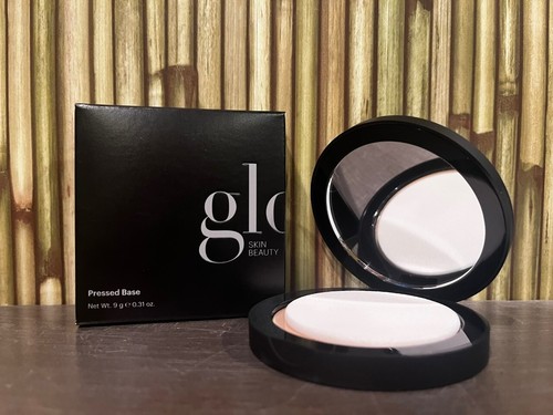 Glo Skin Beauty Pressed Base Foundation 0.31oz - Assorted Shades NEW - Picture 2 of 2