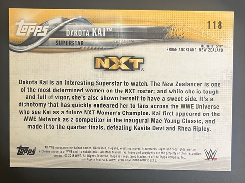 2018 WWE Topps Then Now Forever Dakota Kai RC Gold /10 - Picture 4 of 6