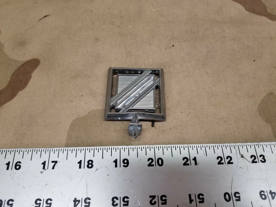 1980-1986 Buick Century Hood Ornament Emblem OEM - Image 4 of 4