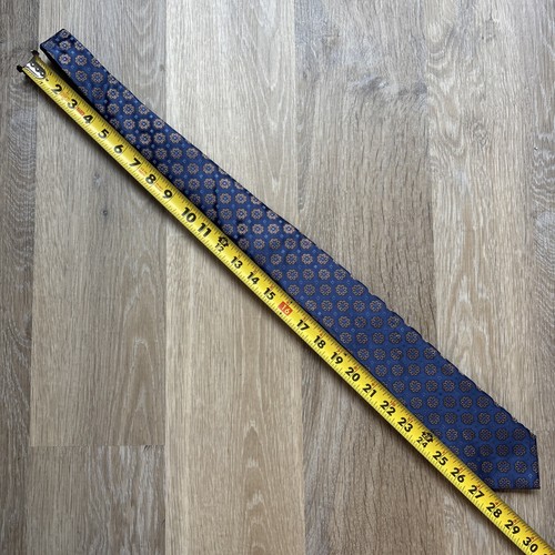 JOS. A. BANK CLASSIC COLLECTION men's tie 100% Silk LONG made in China - Picture 3 of 7
