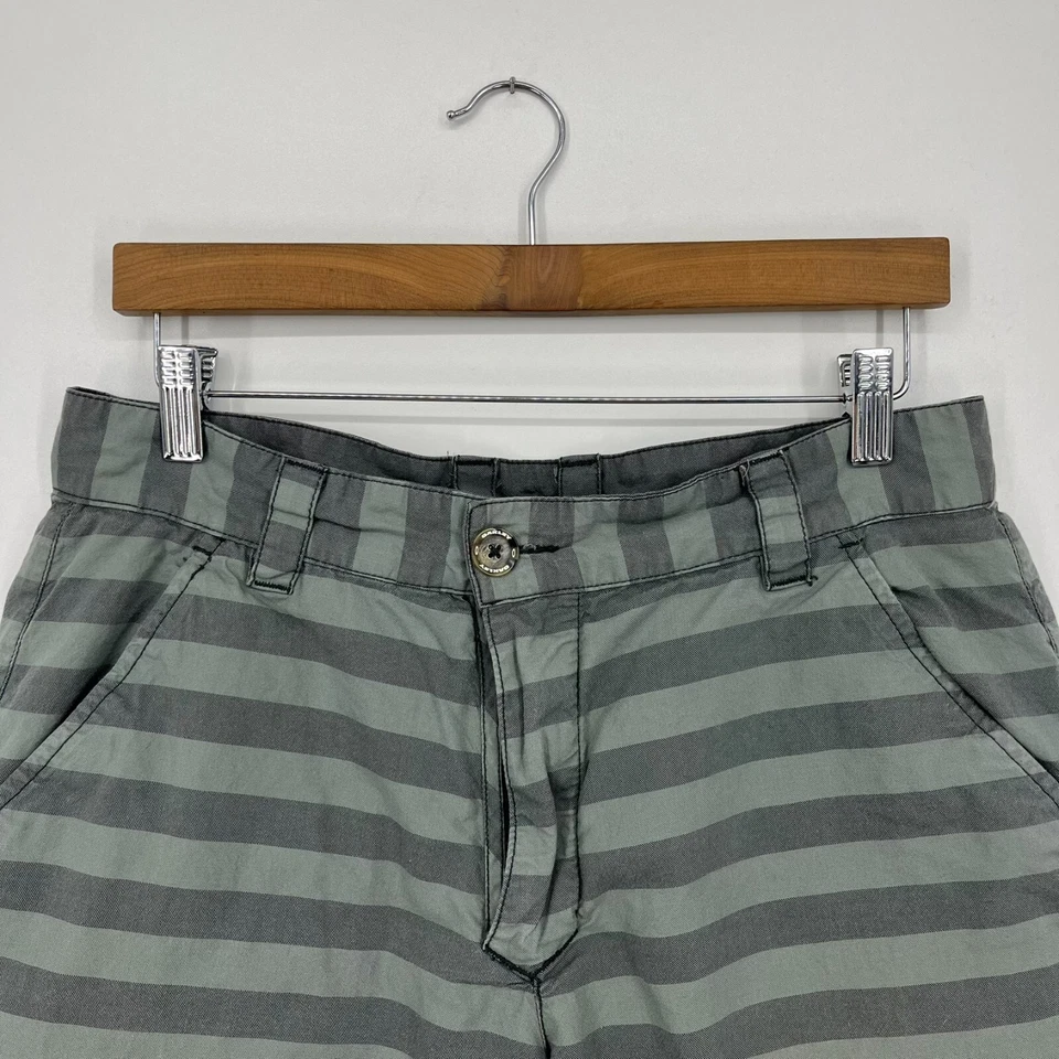 Pantalones Cortos Reversibles Oakley Para Hombre Talla 32 Gris Rayas Chino Bolsillos Logo Foto 3 de 4