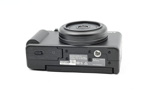 Sony ZV-1F 20.1MP Digital Vlog Camera w/ 20mm Lens #808 - Picture 8 of 9