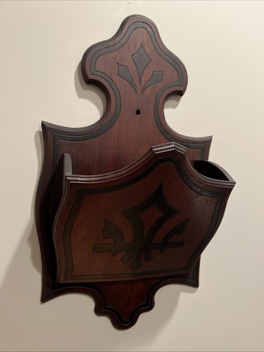 ANTIQUE VICTORIAN WOOD MAGAZINE MUSIC WALL POCKET HANDMADE HAND CARVED 26 1/2" - Picture 2 of 10