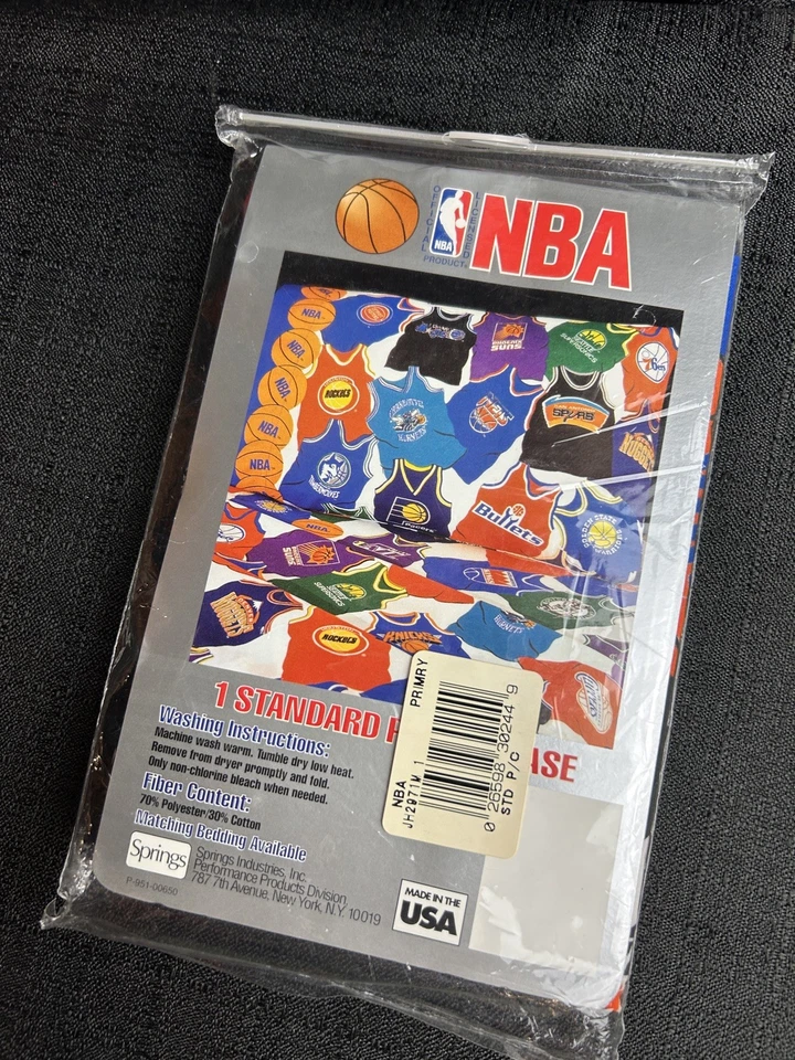 Camisetas vintage del equipo de baloncesto de la NBA funda de almohada nueva en paquete  Foto 3 de 3