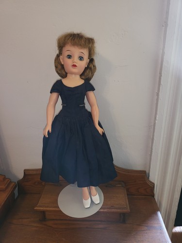 Vintage Ideal Miss Revlon Puppe VT-20 50er Jahre Original Kleid - Bild 1 von 7