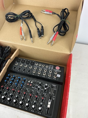 Harbinger L1202FX 12-Channel Mixer with Effects - Black - Picture 2 of 7