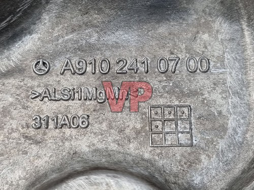 2024 Merc Sprinter 2.0 FWD 910 Left NS Gearbox Engine Mount Mounting A9102410700 - Picture 8 of 10