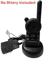Motorola CLS1410 4 Channel UHF Two-Way Radio with, clip, Charger