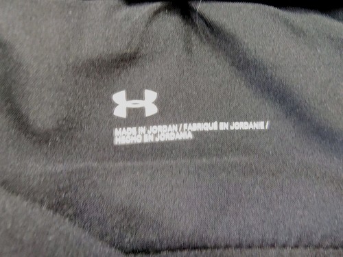 UNDER ARMOUR-NWT-Men's Navy Printed Storm Polyester Blend Golf Shorts-Size 34 - Picture 8 of 13