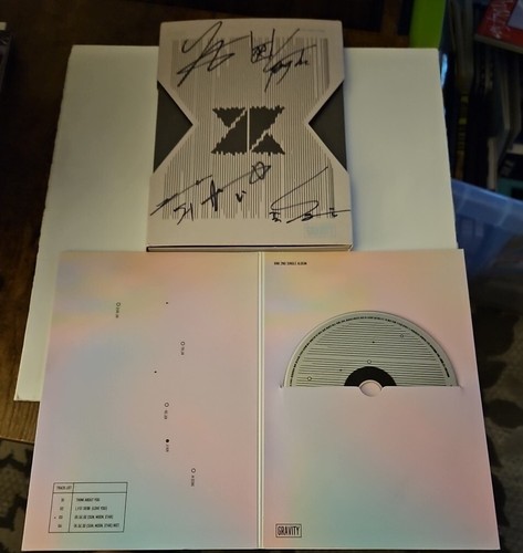 SIGNED AUTOGRAPHED KNK 2nd Single Album Gravity CD Photobook New Rare OOP - Picture 4 of 4
