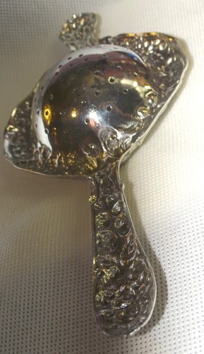 S. Kirk & Son 7" Sterlingsilber Repousse Teesieb - 2,18 Unzen - Bild 3 von 9