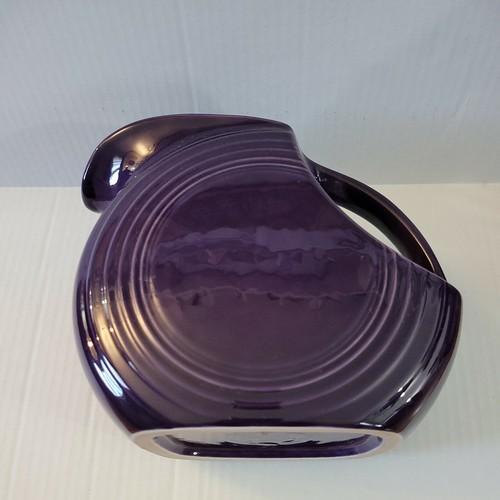 Fiestaware Fiesta Large Disc Plum Purple Pitcher - 第 7/8 張圖片
