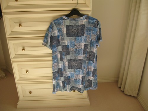 Ladies Long Top Design Line 7 Size M Different Blues & White Short Sleeves - Picture 12 of 12