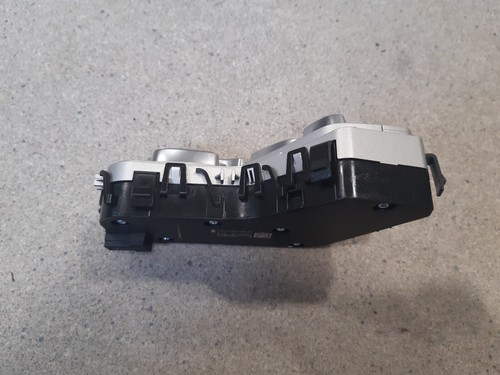 Interruptor de control memoria asiento izquierdo mercedes 205 covering left a2059056651 - Imagen 4 de 4