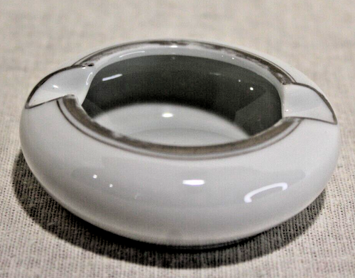 Cenicero personal blanco y plateado Fukagawa Arita plato de baratija - Imagen 2 de 6