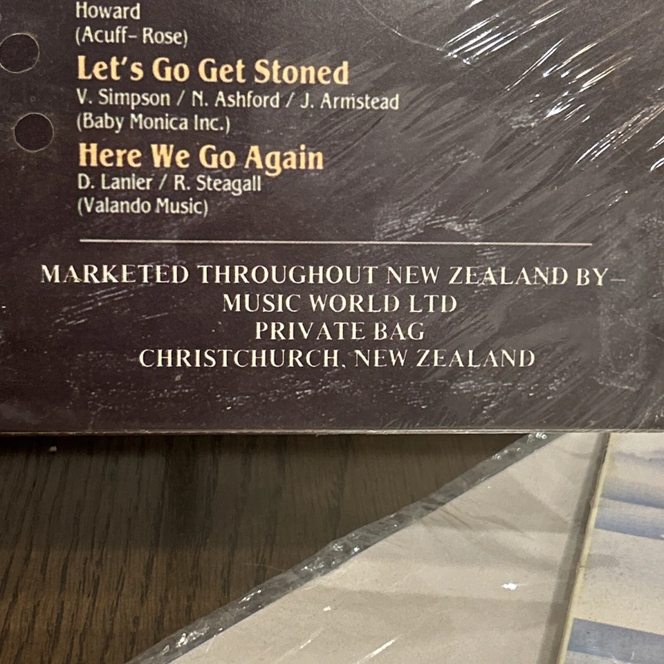 RAY CHARLES Sealed "The Legend Lives" Vinyl LP Album MWT L8015 New Zealand. - Image 3 of 4