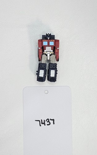 Optimus Prime - Headmaster - Junkion Blacksmith