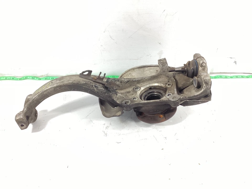 Audi S5 2009-2012 suspensión delantera izquierda husillo nudillo buje cojinete OEM. Foto 2 de 4