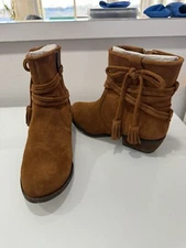 Minnetonka Mesa Cognac Suede Ankle Boot Size 6