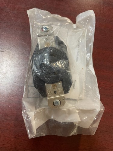 Hubbell - Locking Receptacle - #L620R - Picture 2 of 2