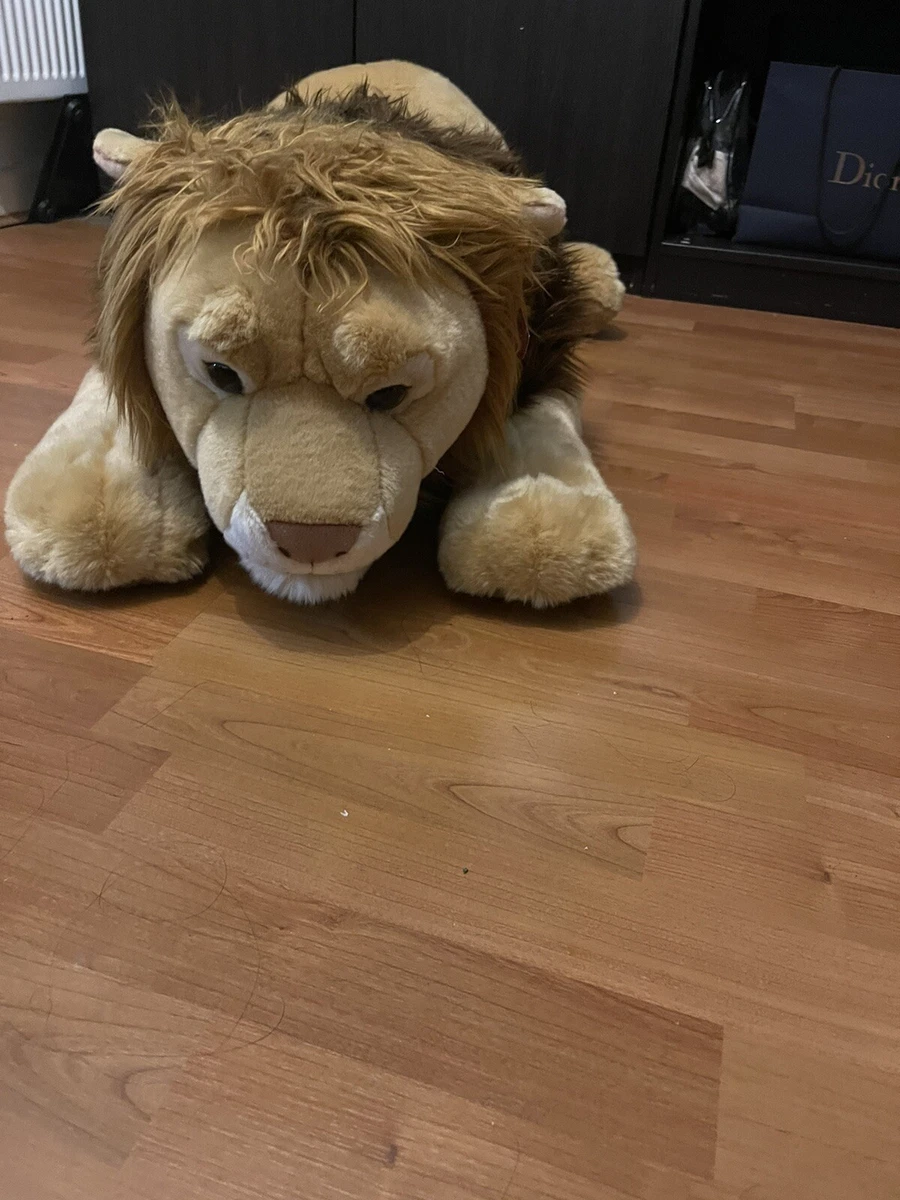 Large lion hotsell soft toy