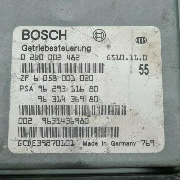 Quu　0606ー★ NINJA® ZX™-6R Seat Cowl, Pearl Crystal White/667 | Kawasaki