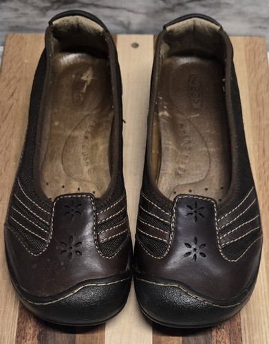 Keen Damen-Slipper Ballerinas flacher Stil Größe 8 braun Leder leichte Abnutzungsspuren