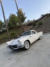 1957 Ford Thunderbird 
