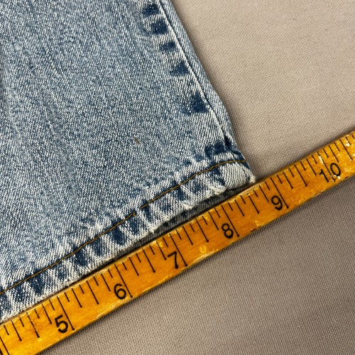 Jeans Levi's vintage de pierna ancha con lengüeta blanca talla 28x30 - Imagen 15 de 15