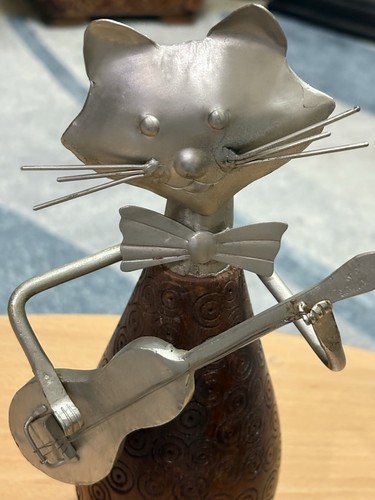 Katze Figur Holz und Metall Musiker Gitarrist 10" groß - Bild 2 von 7