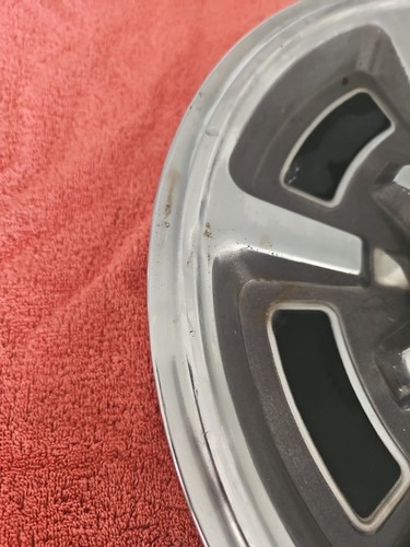 1974-1985 GMC Pickup Truck Hubcap 15" Wheel Cover 1/2 ton C10 - Picture 3 of 4