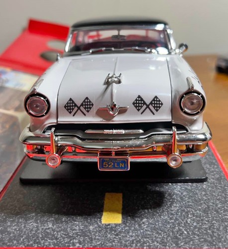 Coche tributo Lincoln Capri Carrera Panamericana 1952 único a presión 1/18 - Imagen 4 de 7