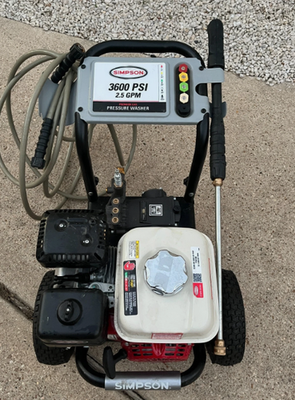 #ad Great Simpson 3600PSI 2.5GPM Gas Pressure Washer with Honda GX200 Engine USED $500.00