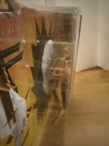 2004 NECA Kill Bill THE BRIDE *Snow Base Variant 7in Action Figure - Brand New - Picture 8 of 8
